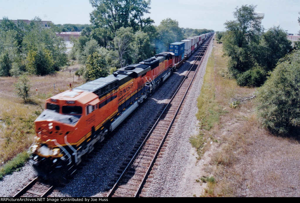 BNSF 7562 East